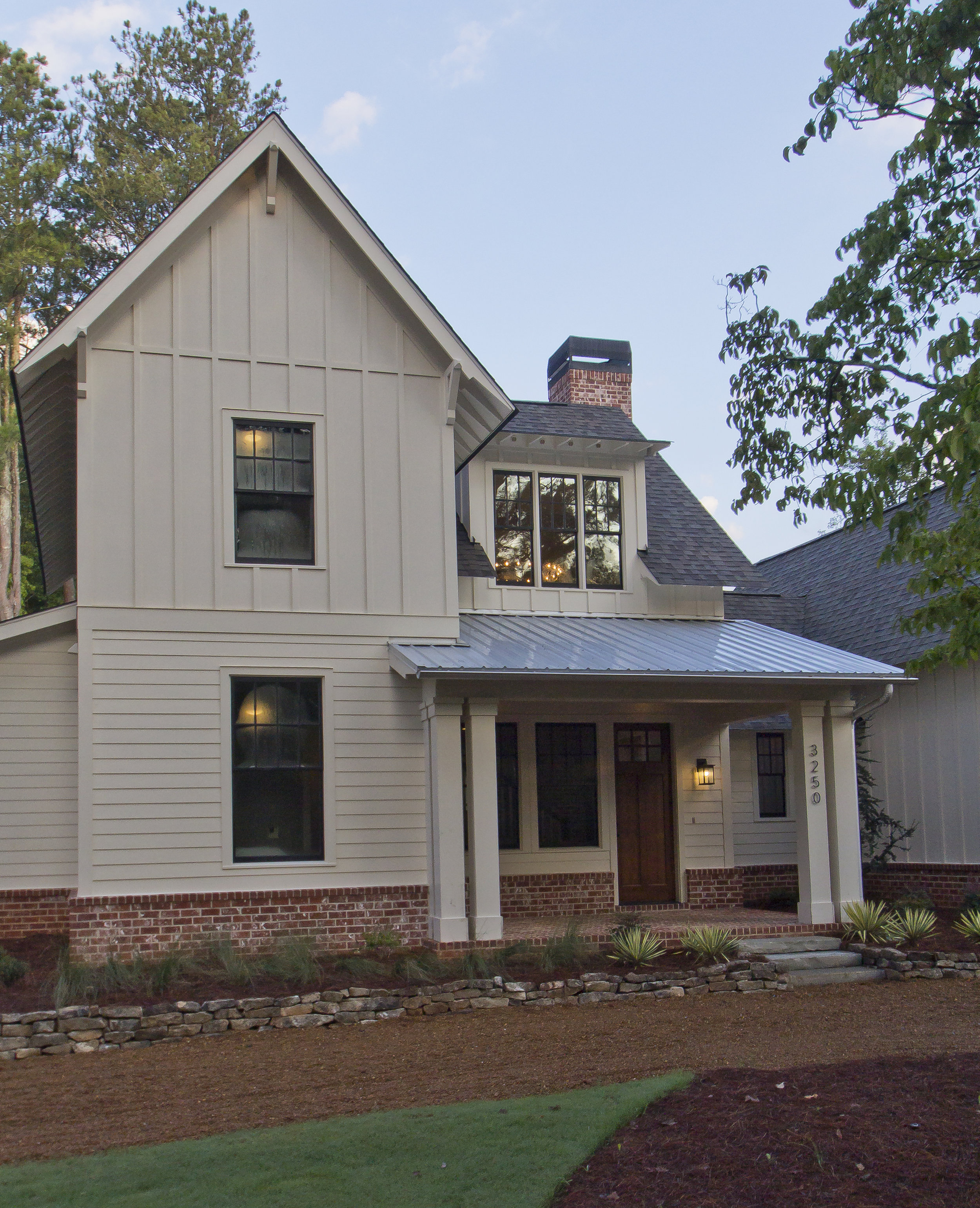 longstreet facade detail 2.jpg